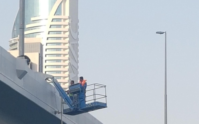 Installation of Sealite solar powered bridge navigation lights